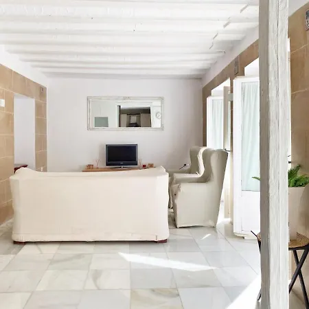 Cathedral Con Balcon Appartement *